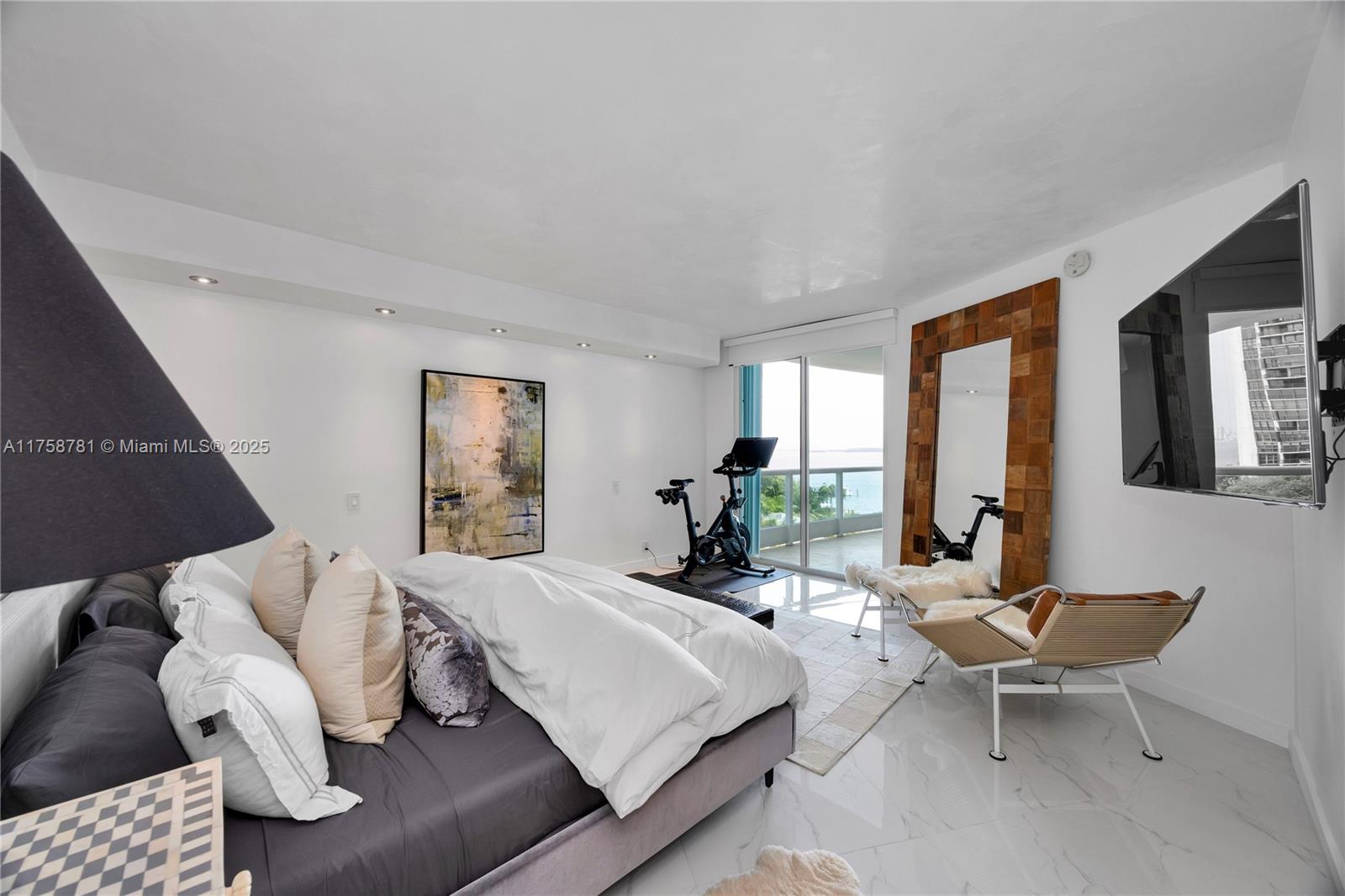 BRISTOL TOWER CONDO - Residential