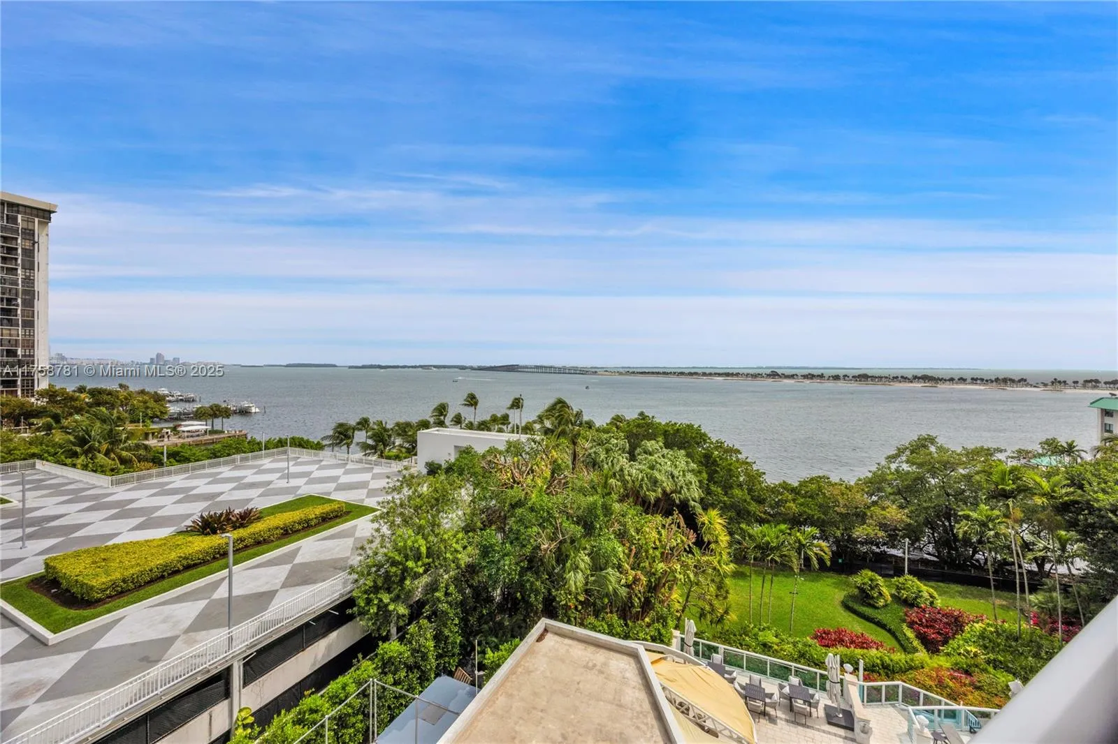 Miami, Florida 33129, United States, 3 Bedrooms Bedrooms, ,3 BathroomsBathrooms,Residential,Active,87123