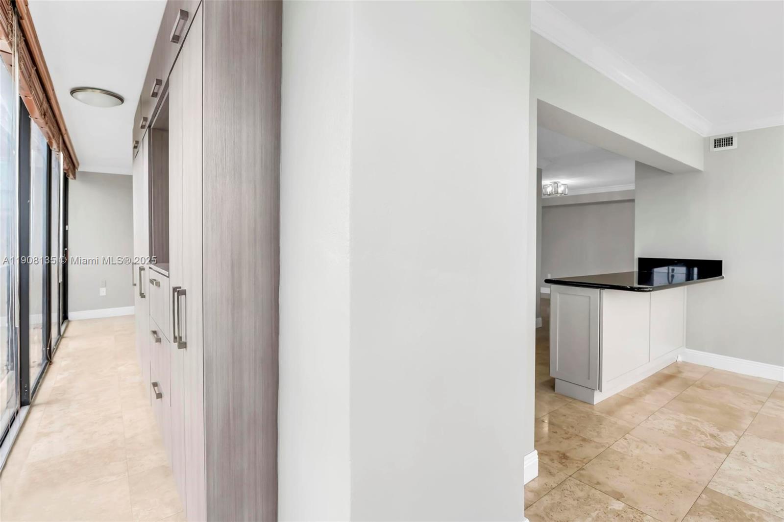 BRICKELL BAY CLUB CONDO - Residential Lease