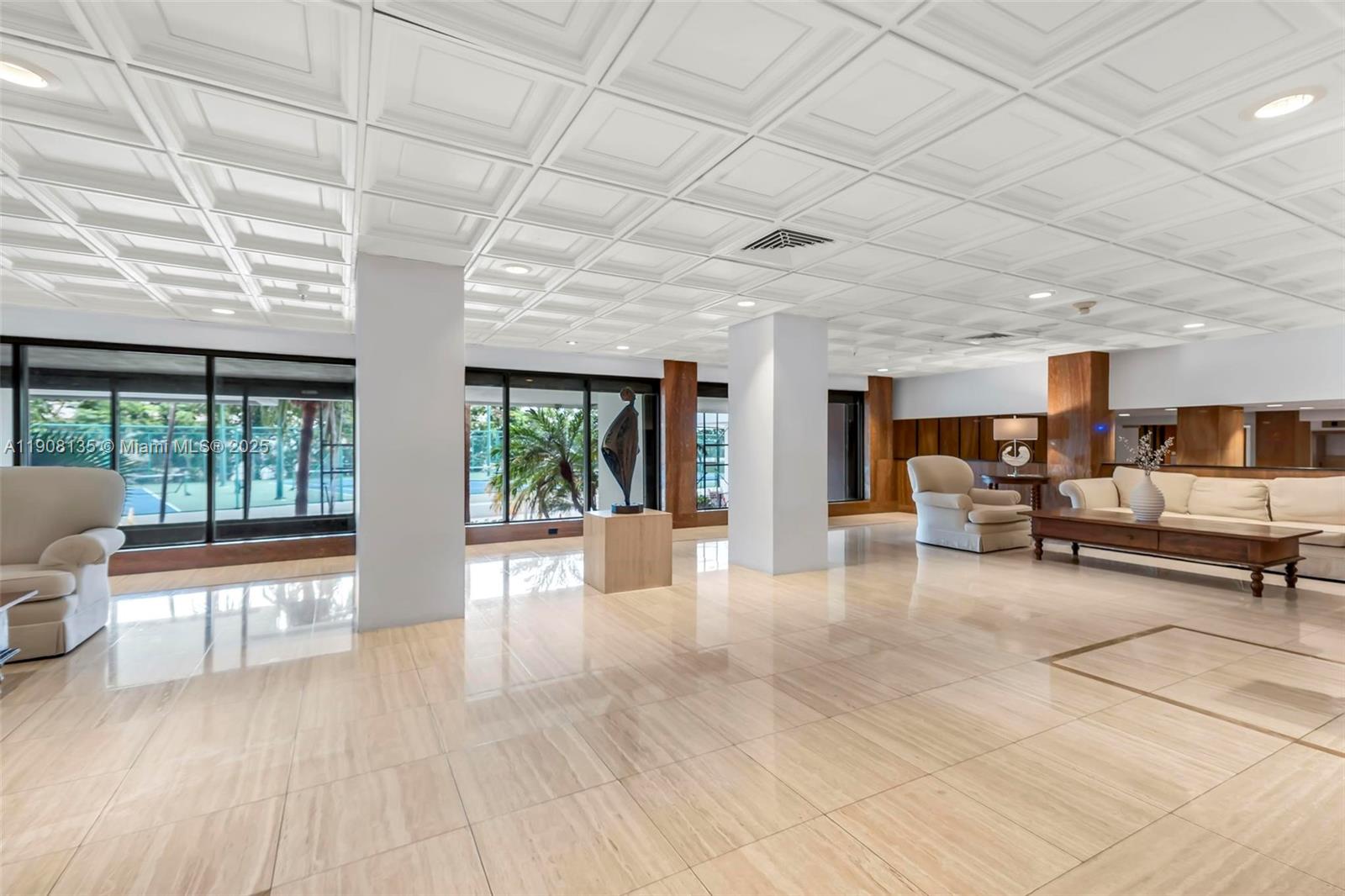 BRICKELL BAY CLUB CONDO - Residential Lease