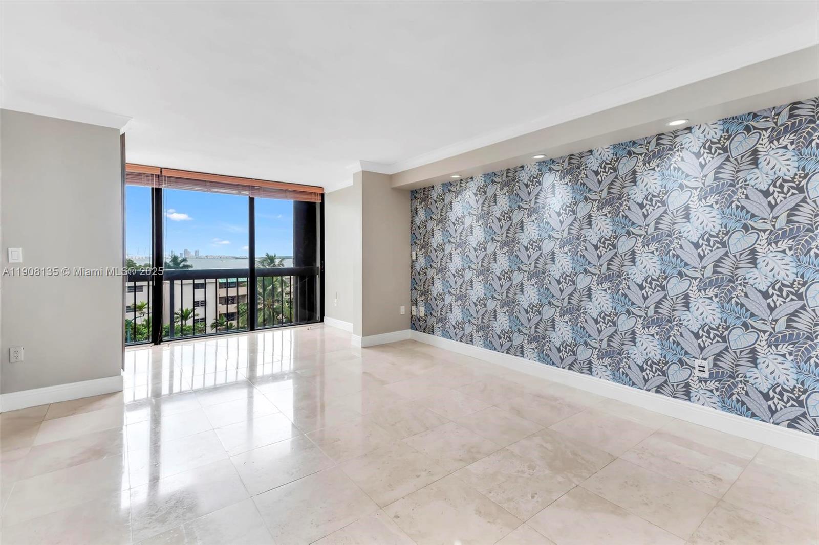 BRICKELL BAY CLUB CONDO - Residential Lease