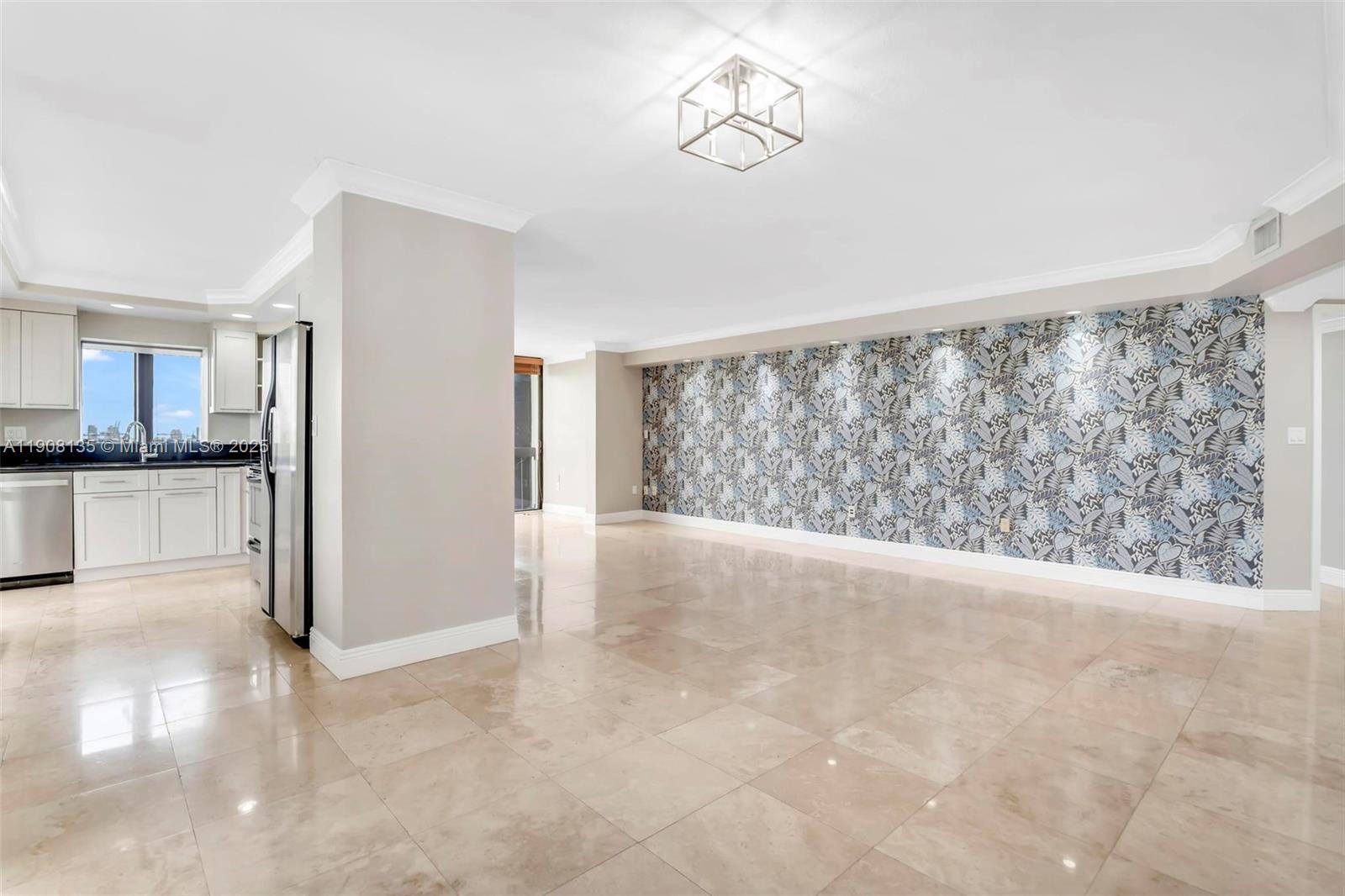 BRICKELL BAY CLUB CONDO - Residential Lease