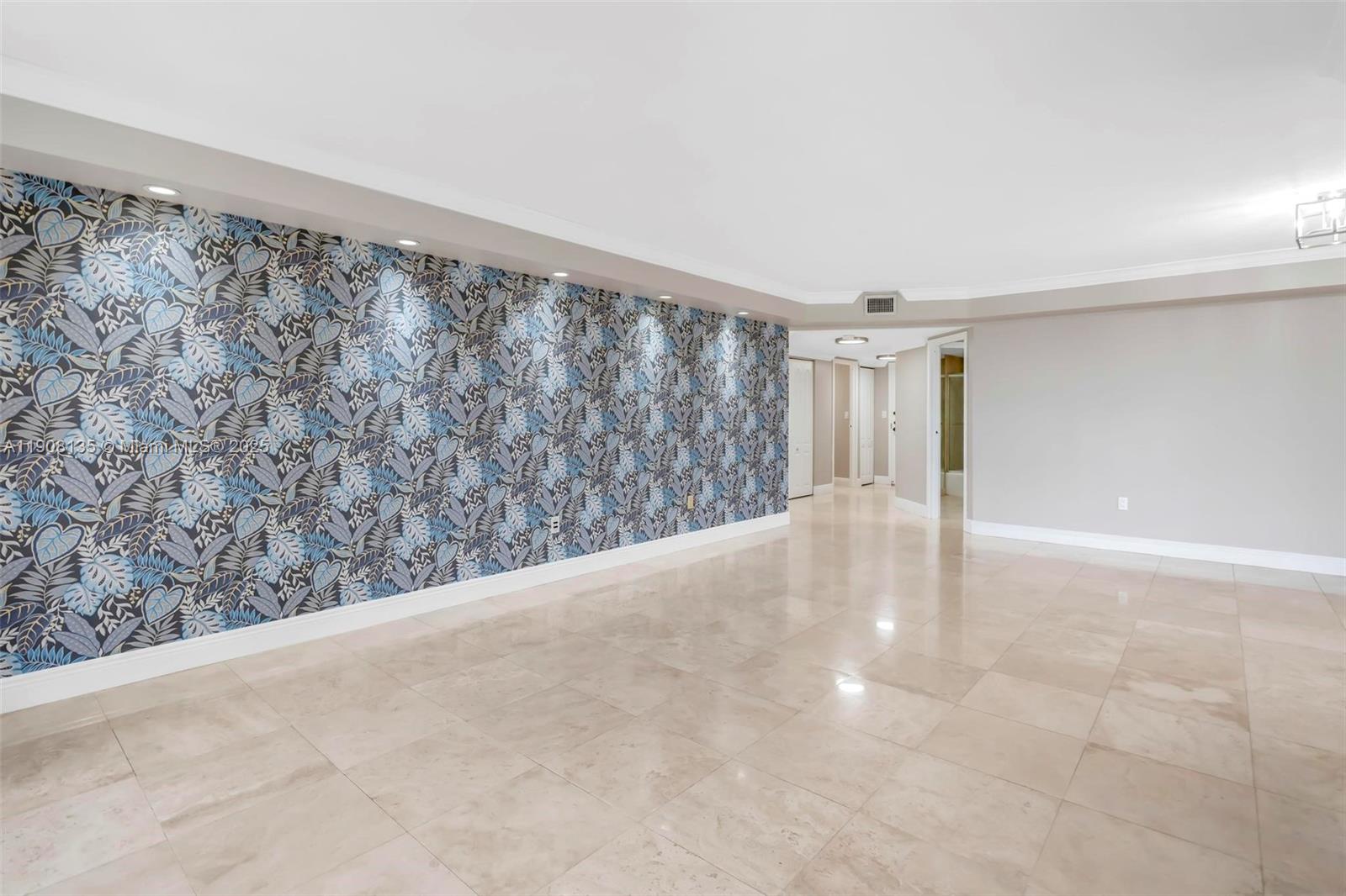 BRICKELL BAY CLUB CONDO - Residential Lease