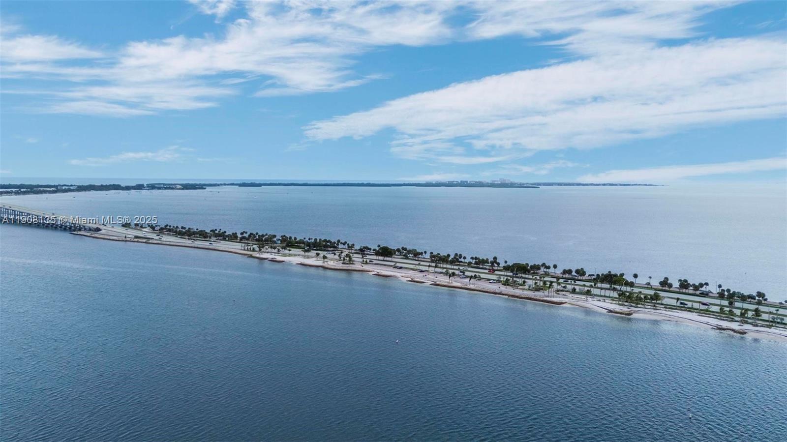 BRICKELL BAY CLUB CONDO - Residential Lease