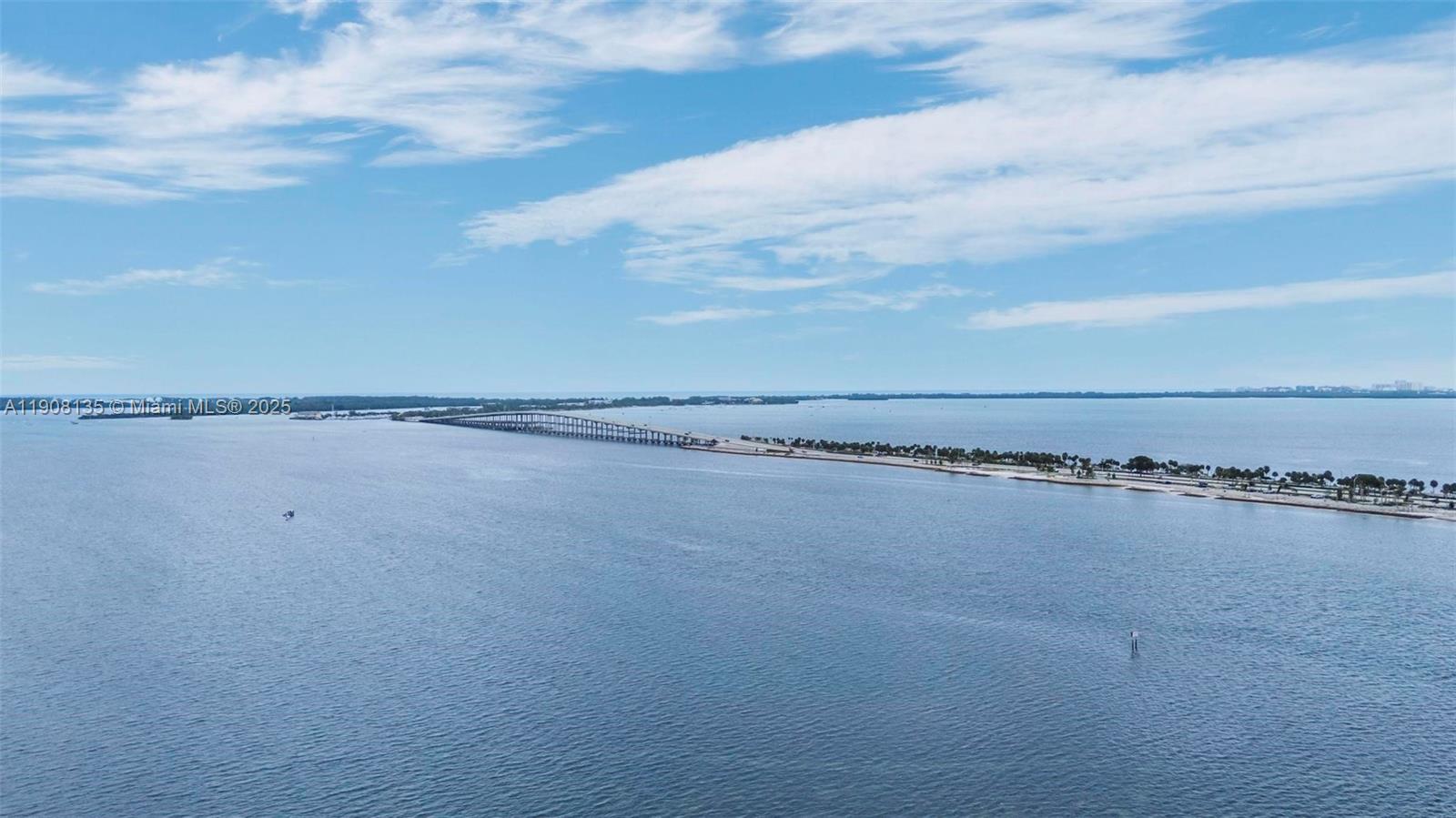 BRICKELL BAY CLUB CONDO - Residential Lease