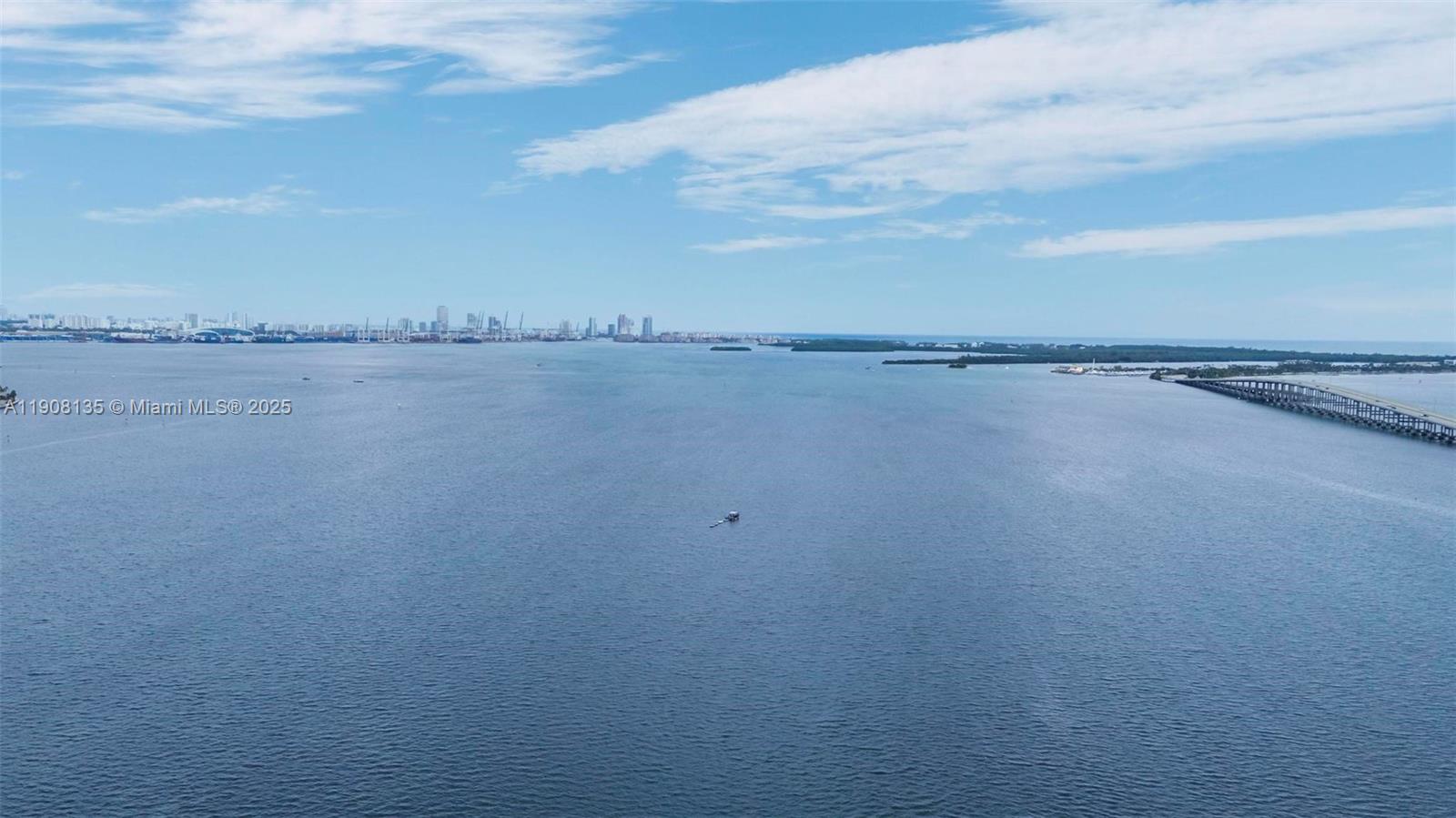 BRICKELL BAY CLUB CONDO - Residential Lease