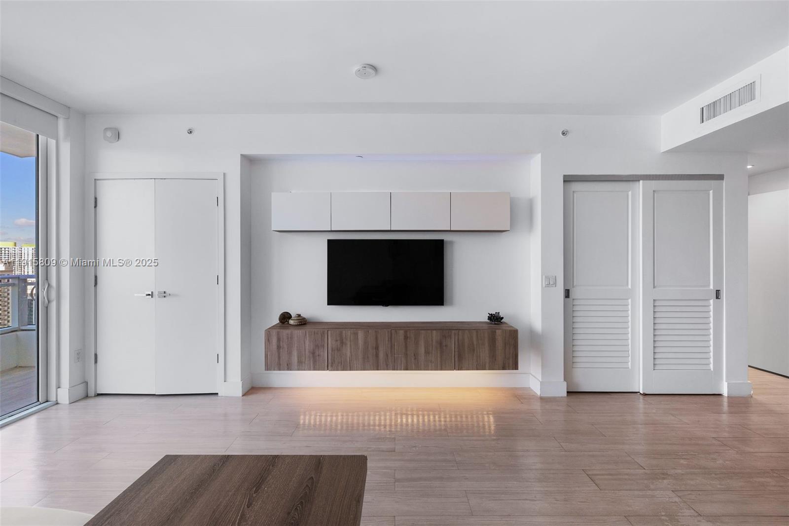 THE BONDO (1080 BRICKELL) - Residential