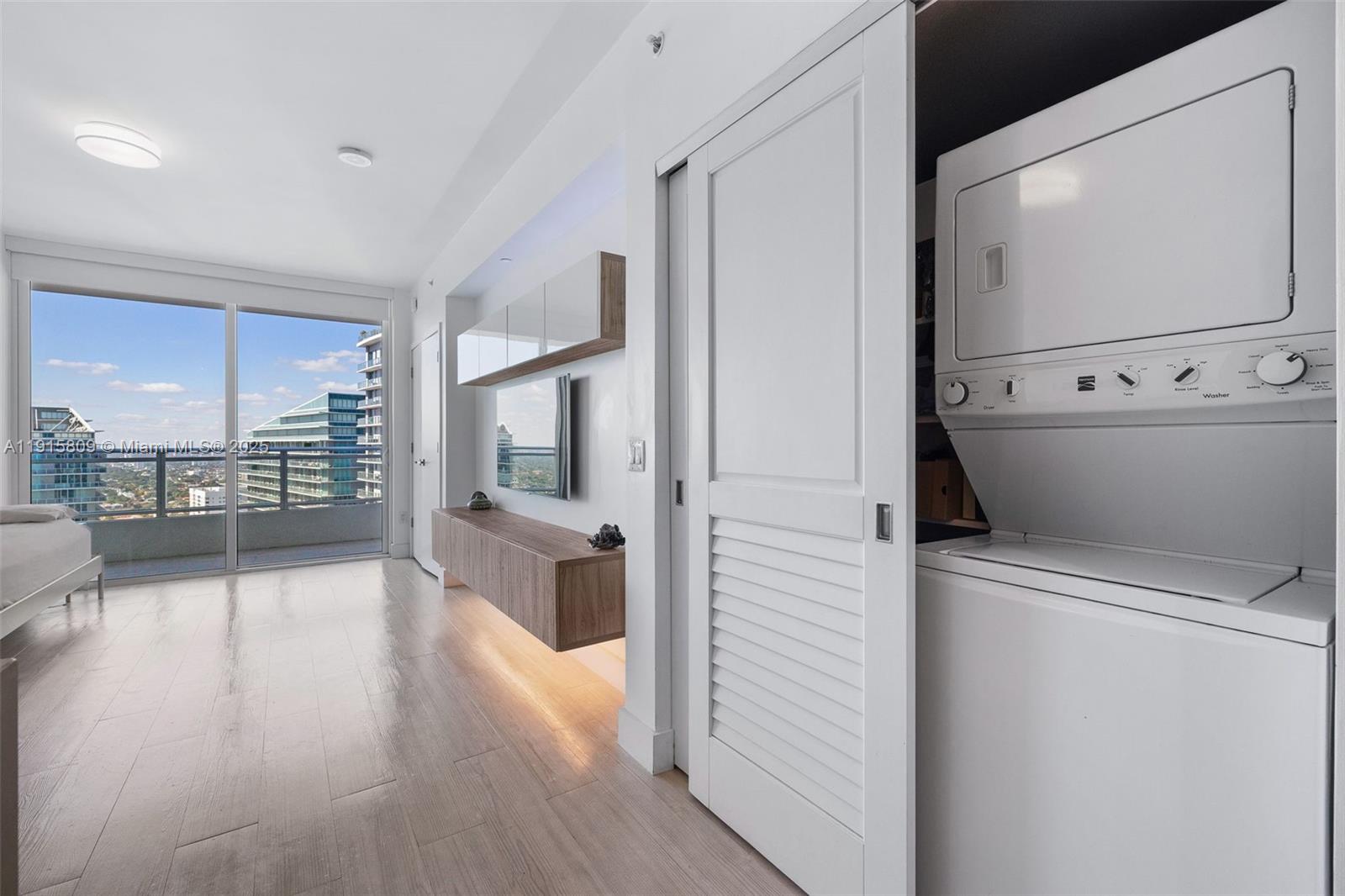 THE BONDO (1080 BRICKELL) - Residential