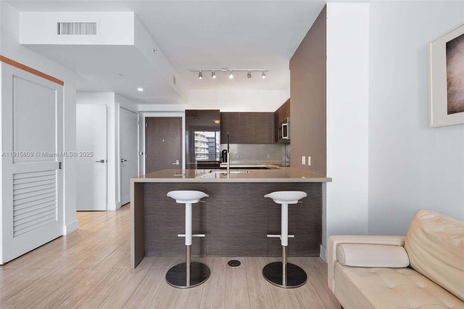 THE BONDO (1080 BRICKELL) - Residential