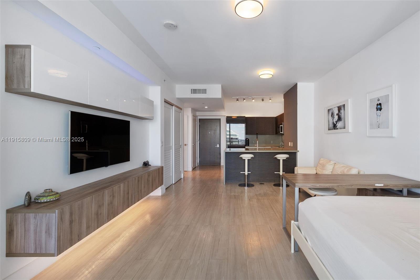 THE BONDO (1080 BRICKELL) - Residential