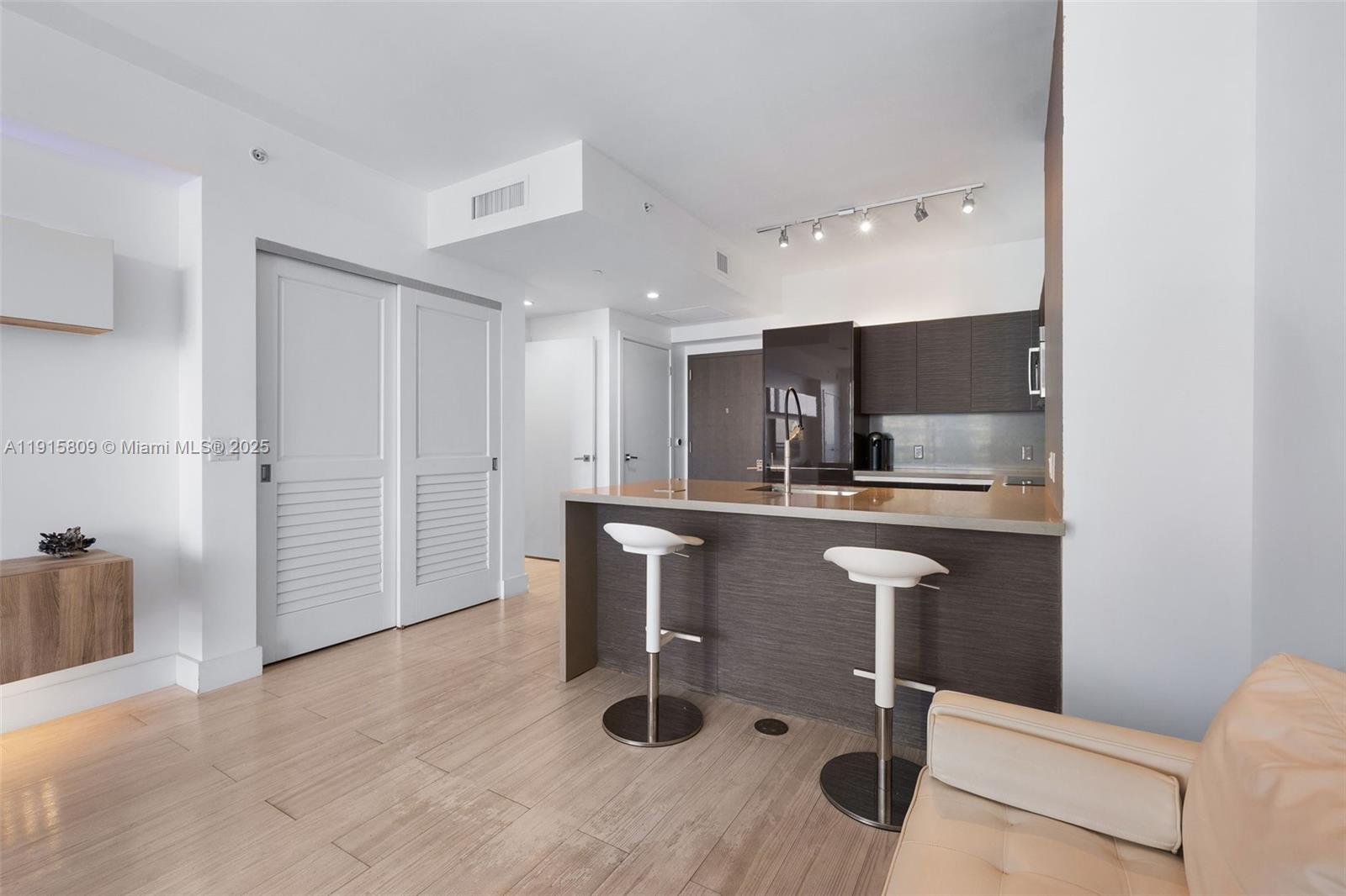 THE BONDO (1080 BRICKELL) - Residential