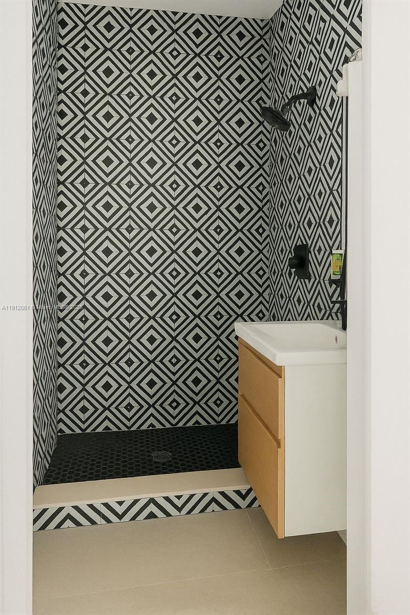 BEACH BAY SUB - Residential Lease