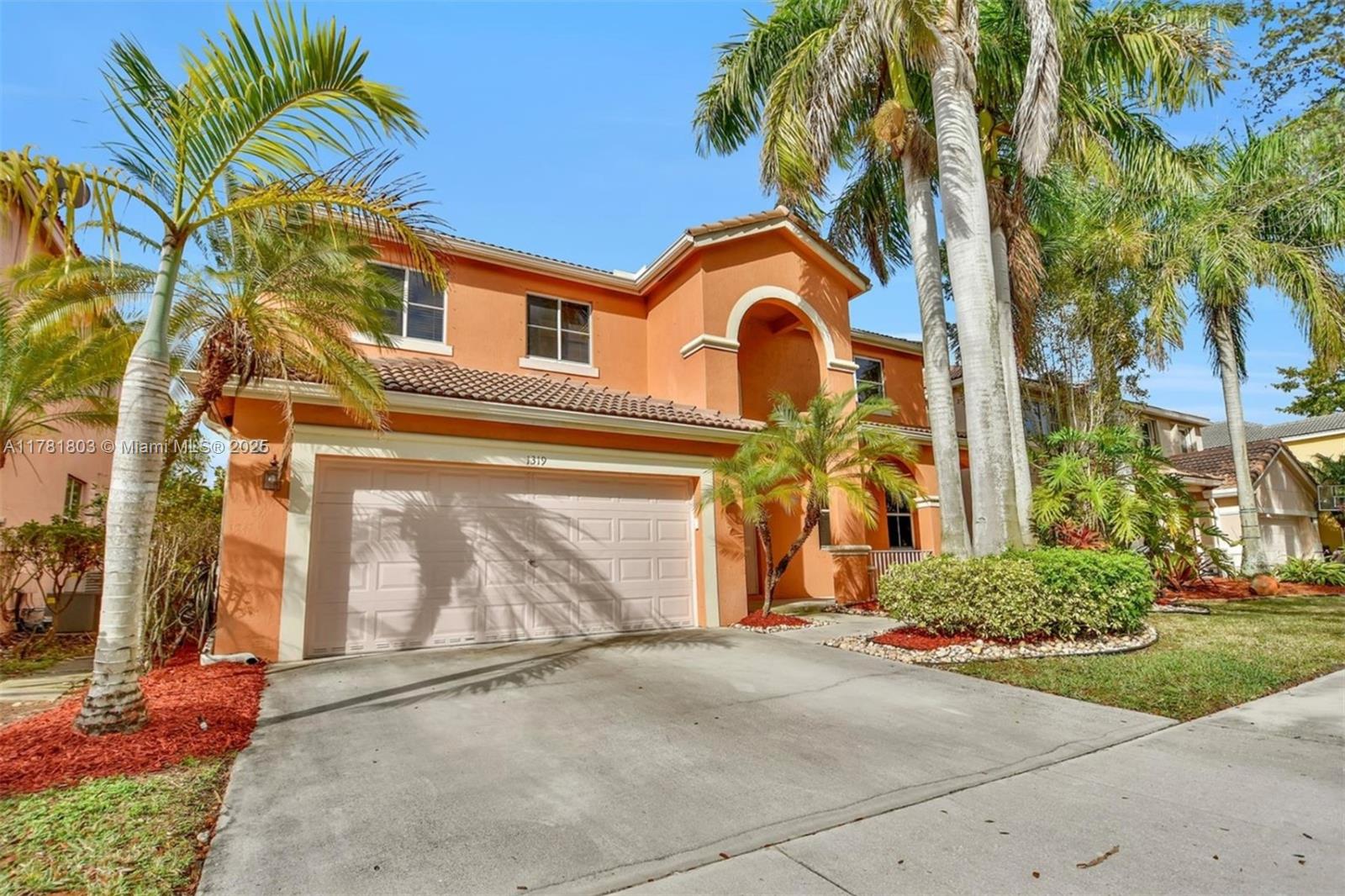 Rental Property at 1319 Croton Ct 1319, Weston, Broward County, Florida - Bedrooms: 6 
Bathrooms: 4  - $6,500 MO.
