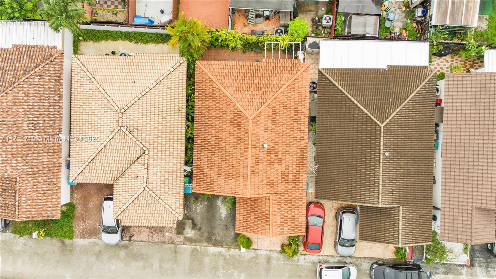 UNIVERSITY COURTS SUB - Residential