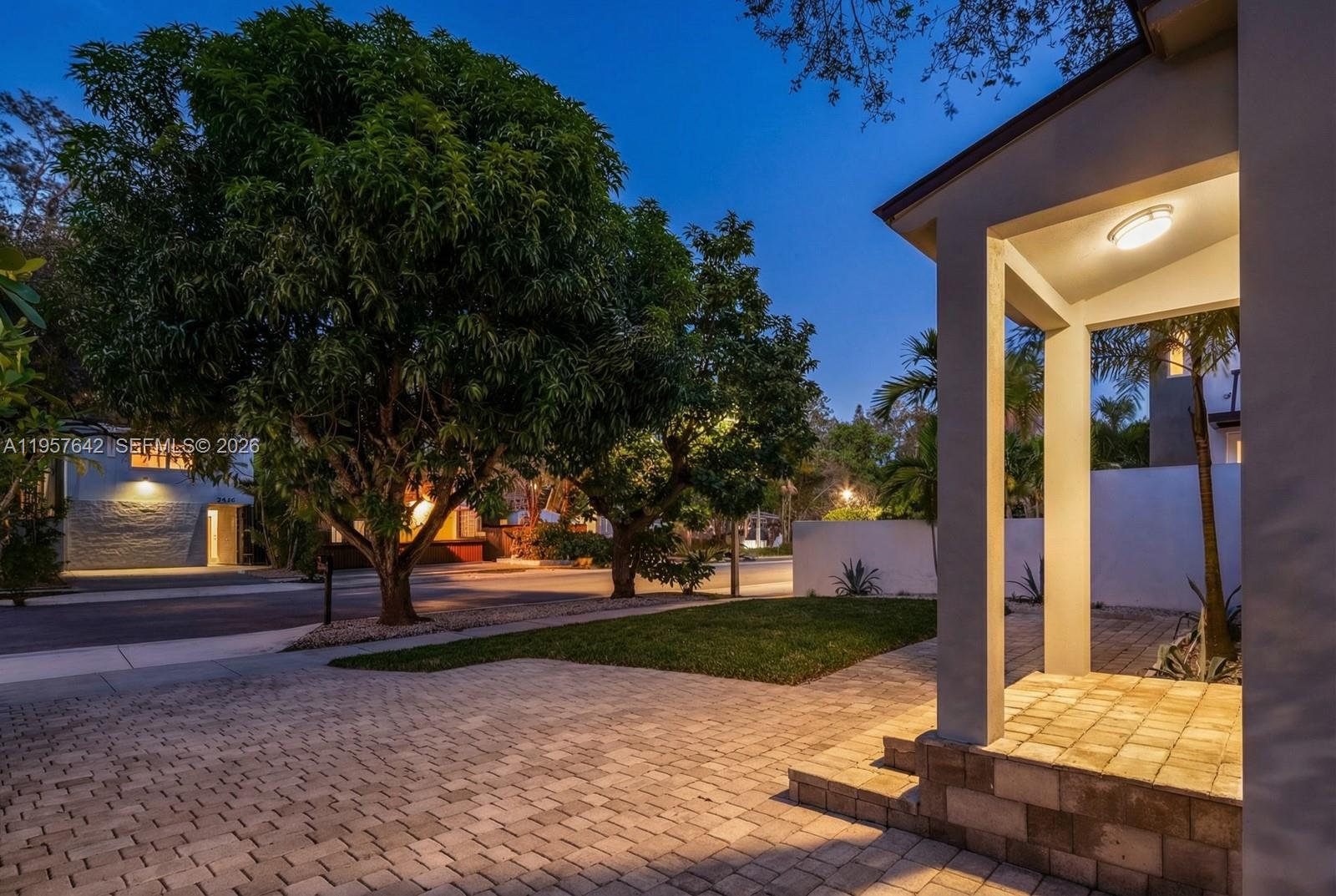 SILVER BLUFF EST SEC C - Residential