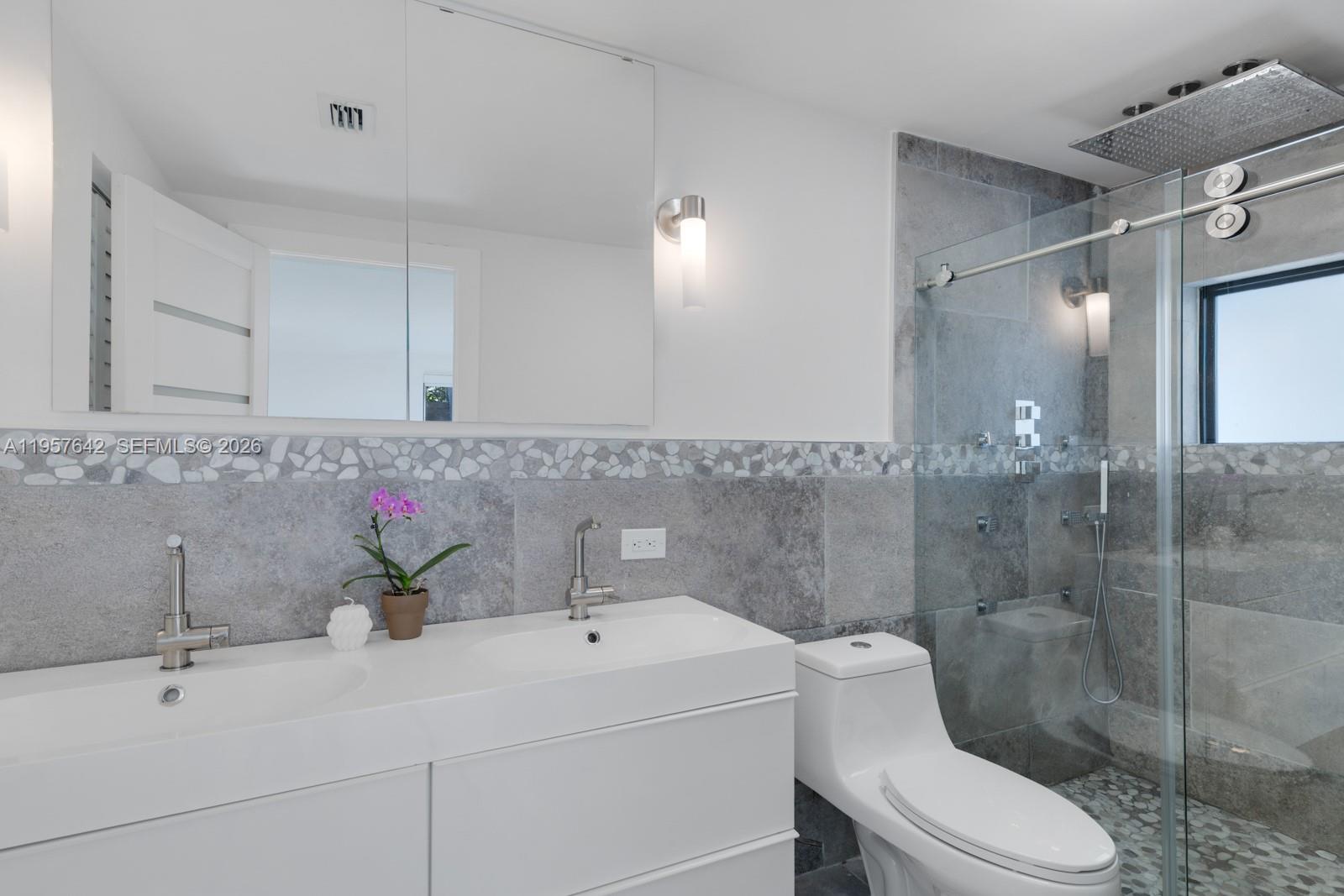 SILVER BLUFF EST SEC C - Residential