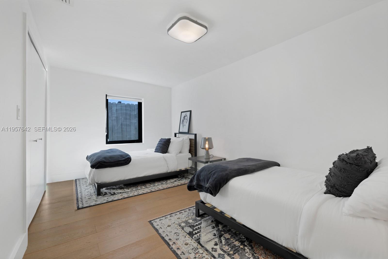 SILVER BLUFF EST SEC C - Residential