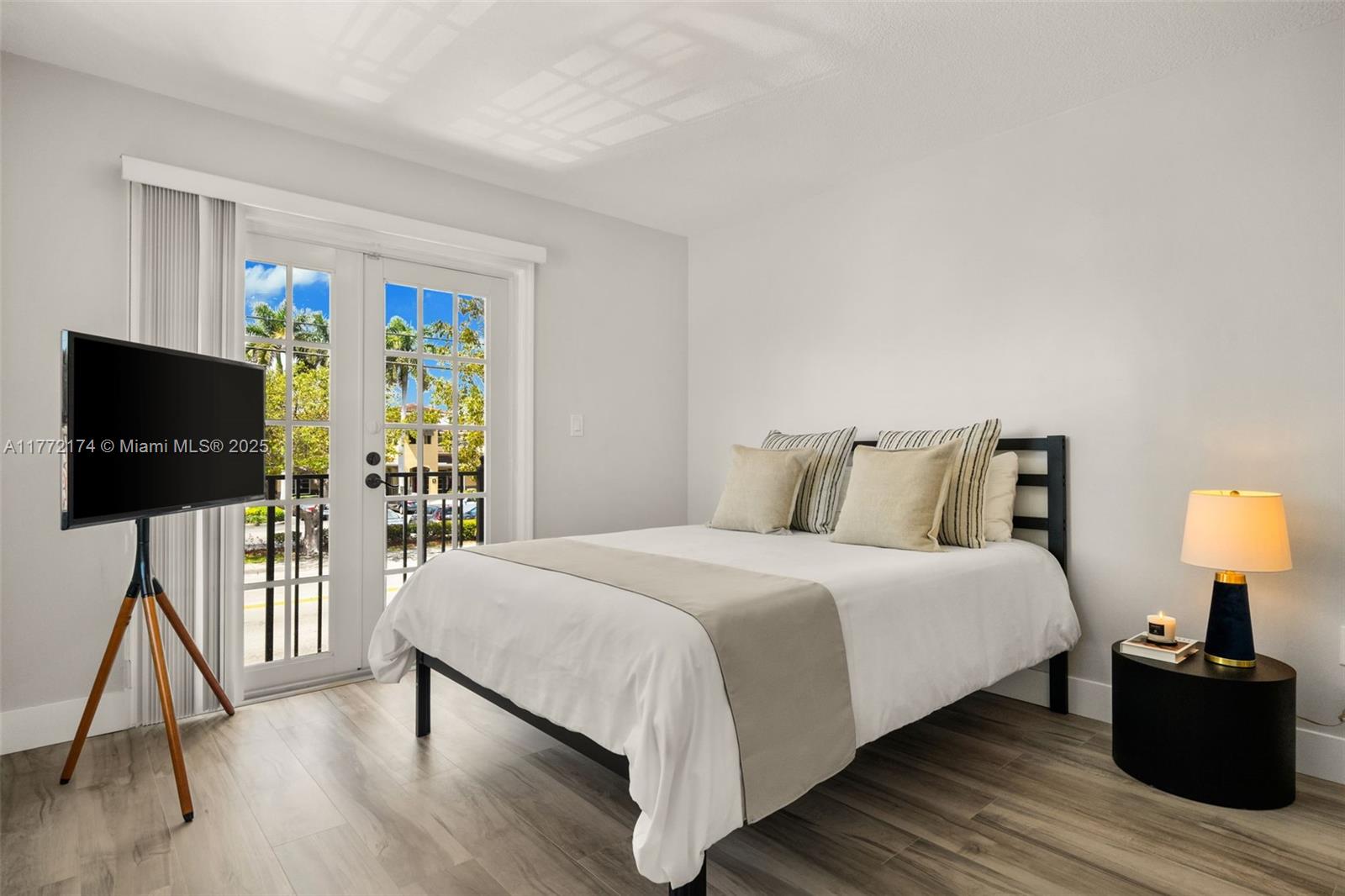 CORAL GABLES GRANADA SEC - Residential Lease