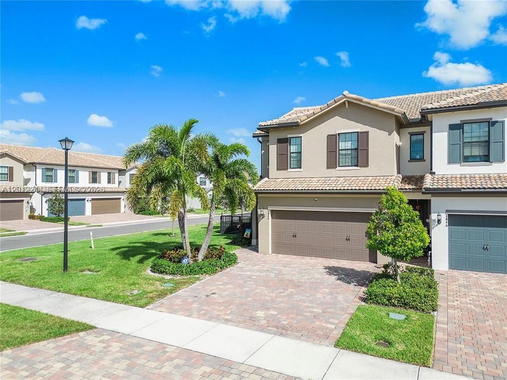 Photo of 4844 San Fratello Cir, Lake Worth, FL 33467 (MLS # A12012244)