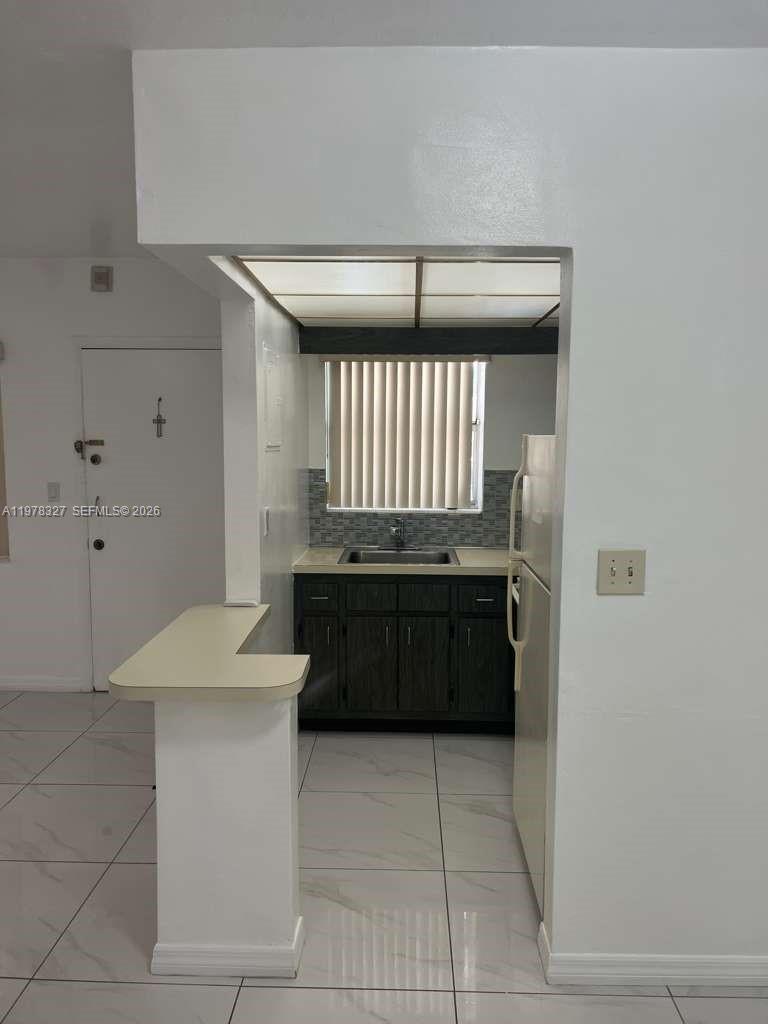 DADELAND PARK CONDO - Residential Lease
