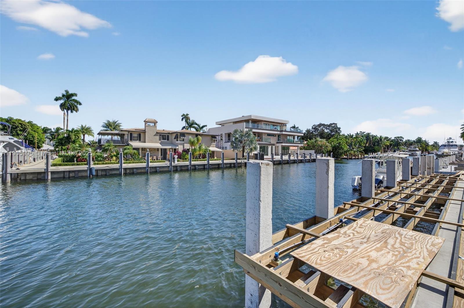 STILWELL ISLES - Residential