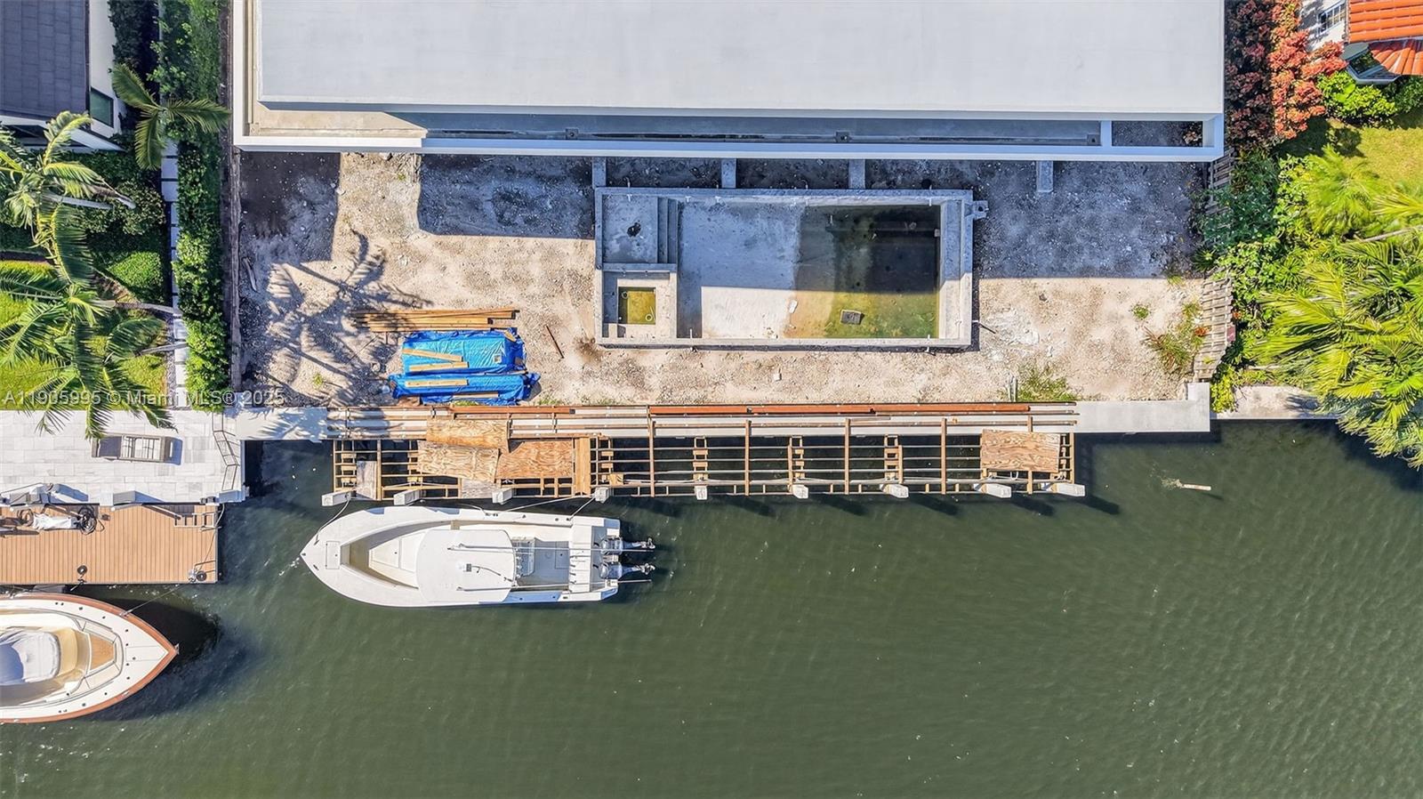 STILWELL ISLES - Residential