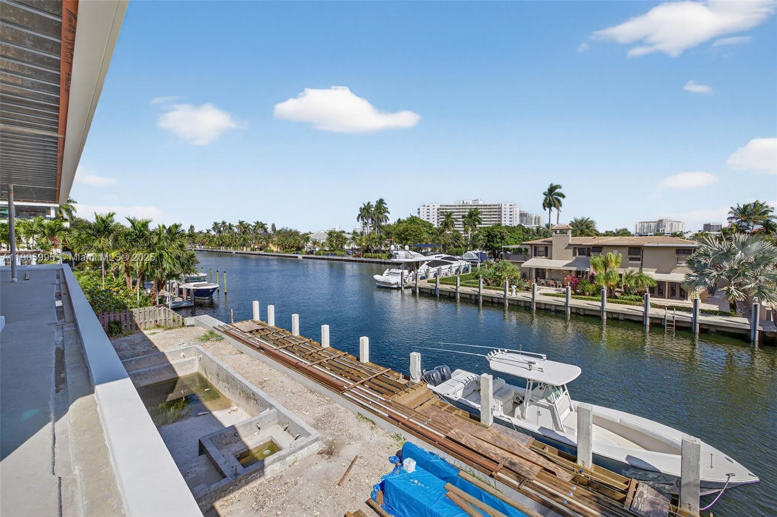 STILWELL ISLES - Residential