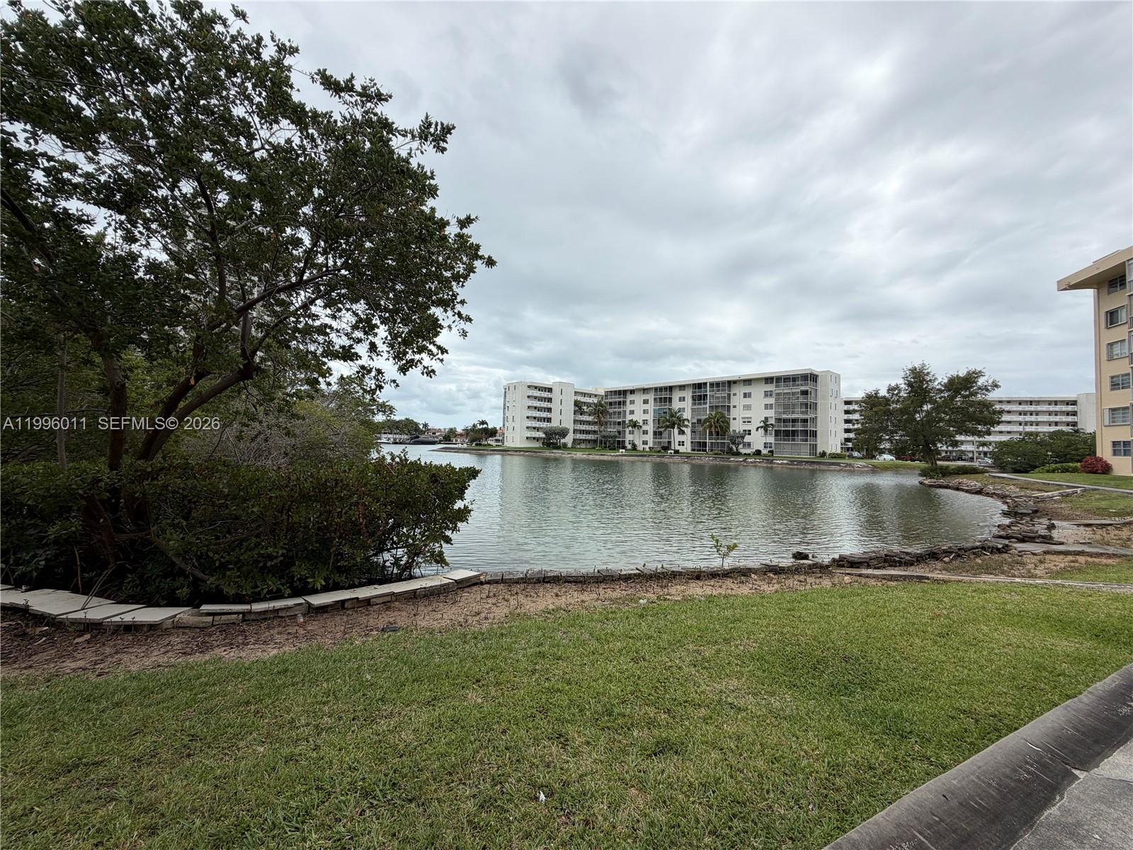 POINT EAST ONE CONDO-BLDG - Residential