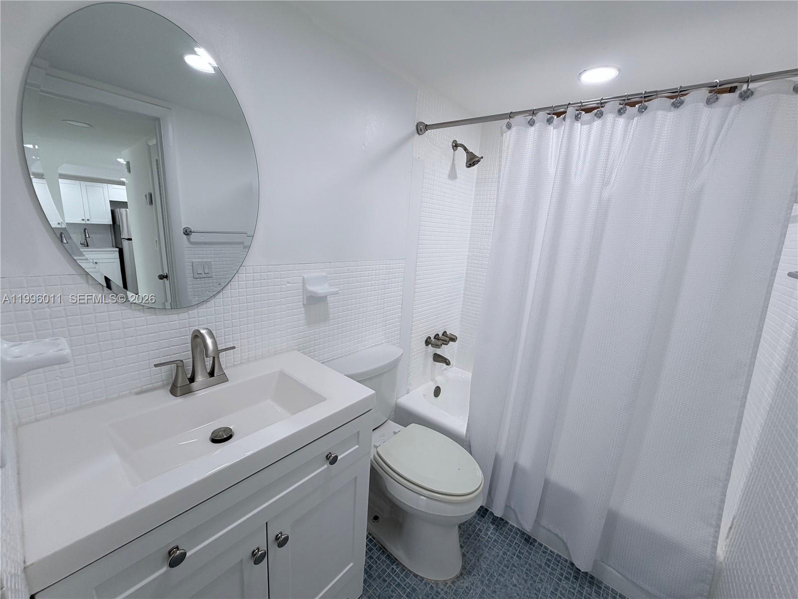 POINT EAST ONE CONDO-BLDG - Residential