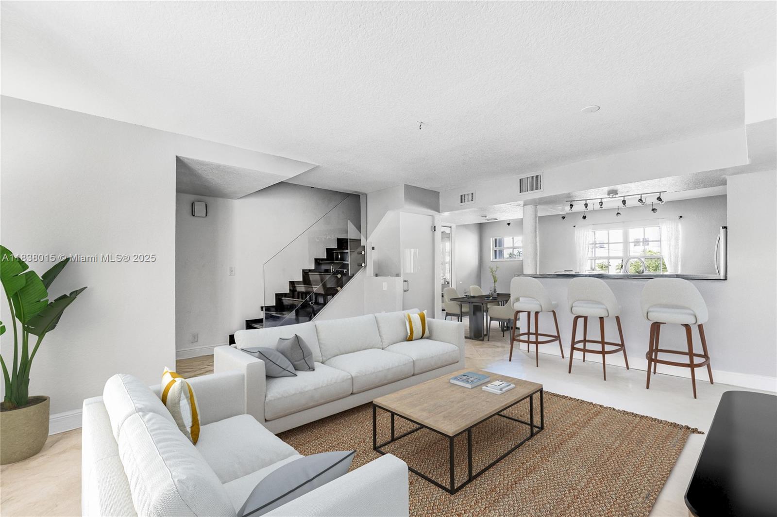 HOLLYWOOD BEACH - Residential