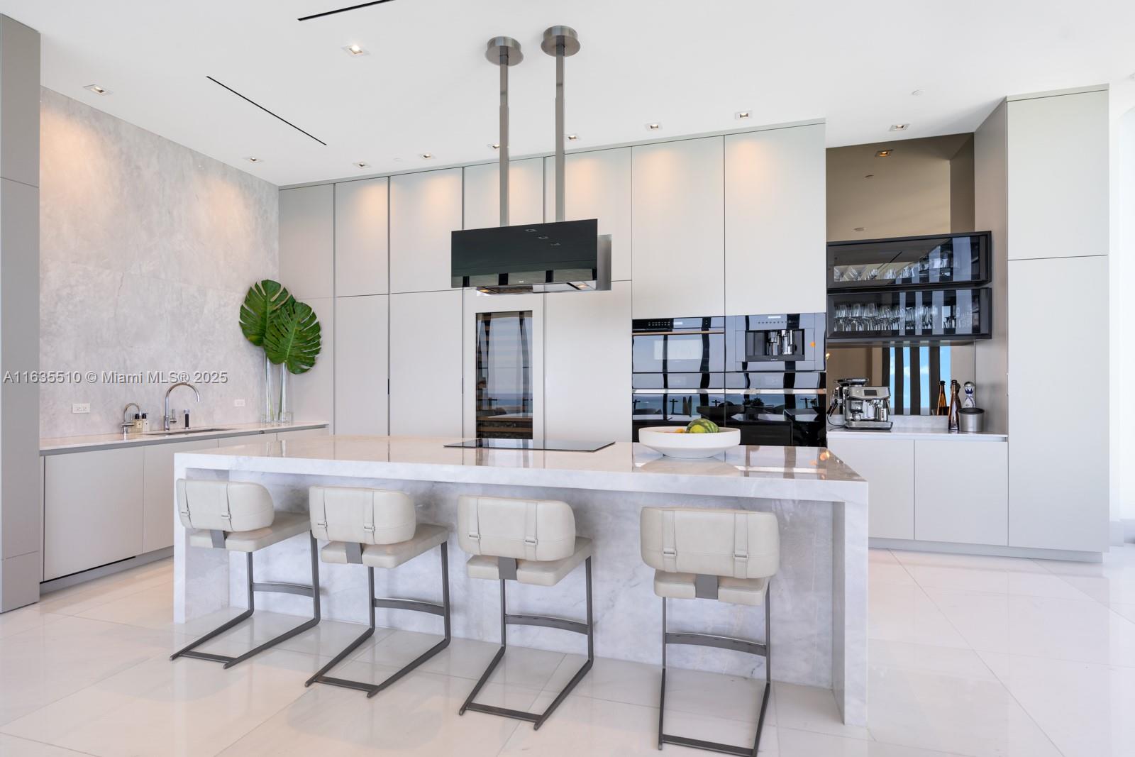 MUSE CONDO - Residential