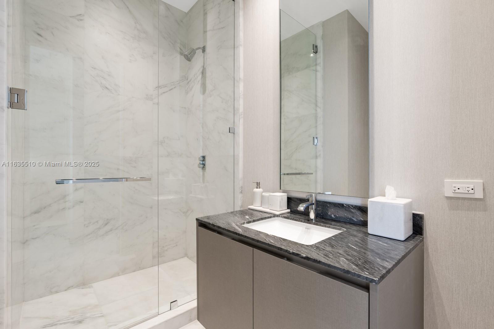 MUSE CONDO - Residential