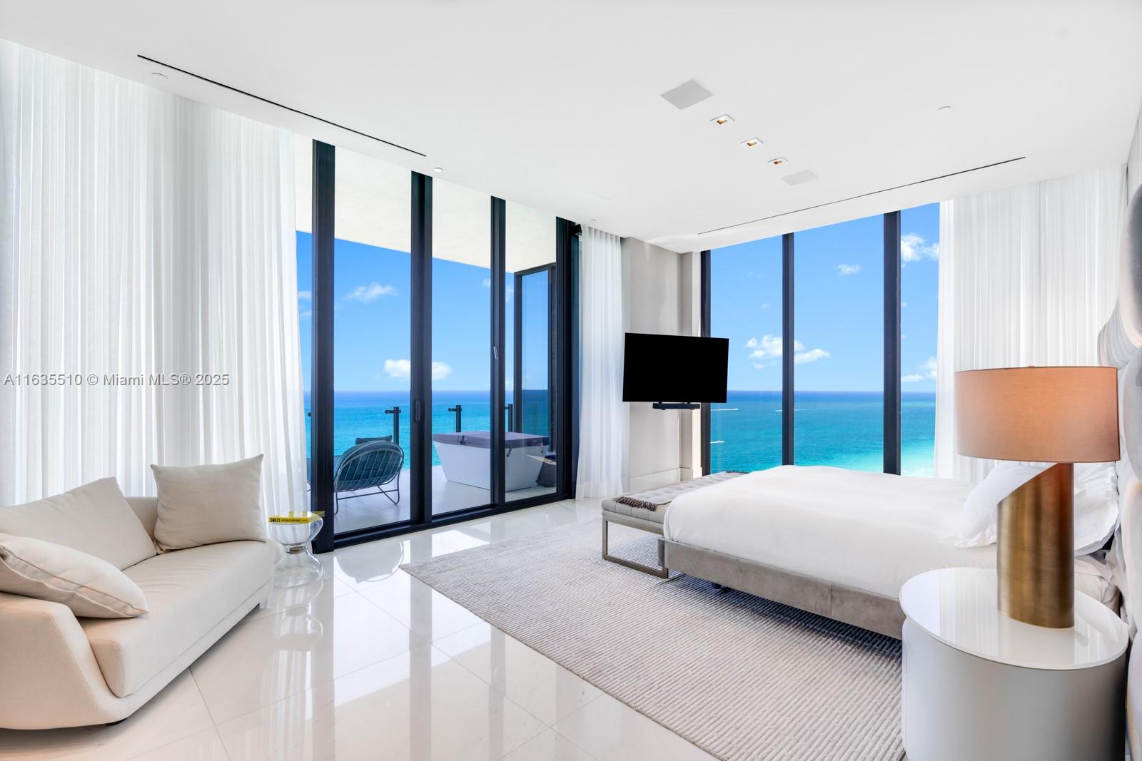 MUSE CONDO - Residential