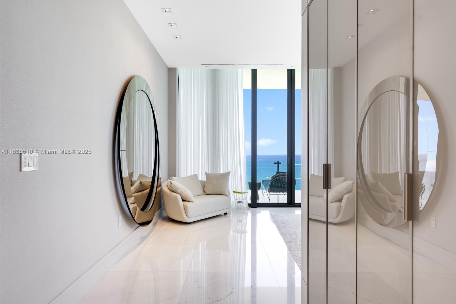 MUSE CONDO - Residential