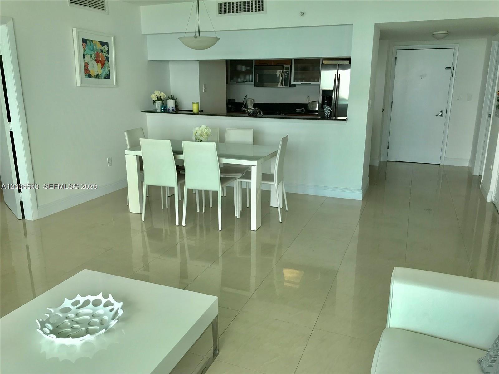 1800 N Bayshore Dr 2107