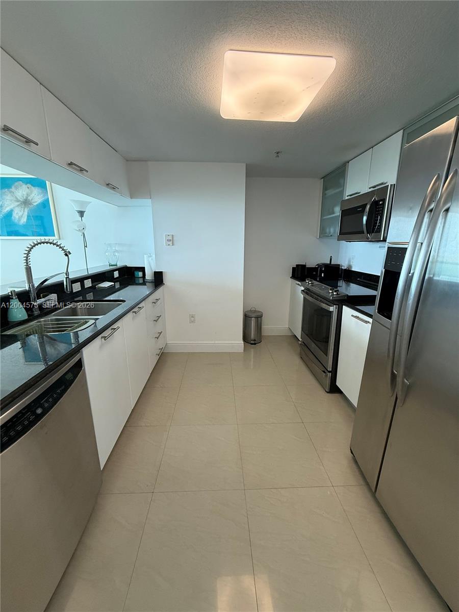 1800 N Bayshore Dr 2107