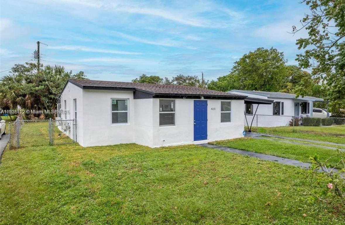 425 NW 14TH WAY