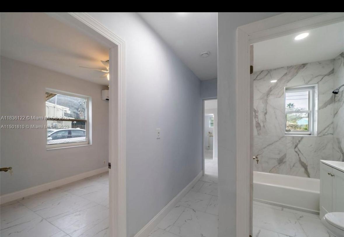 425 NW 14TH WAY