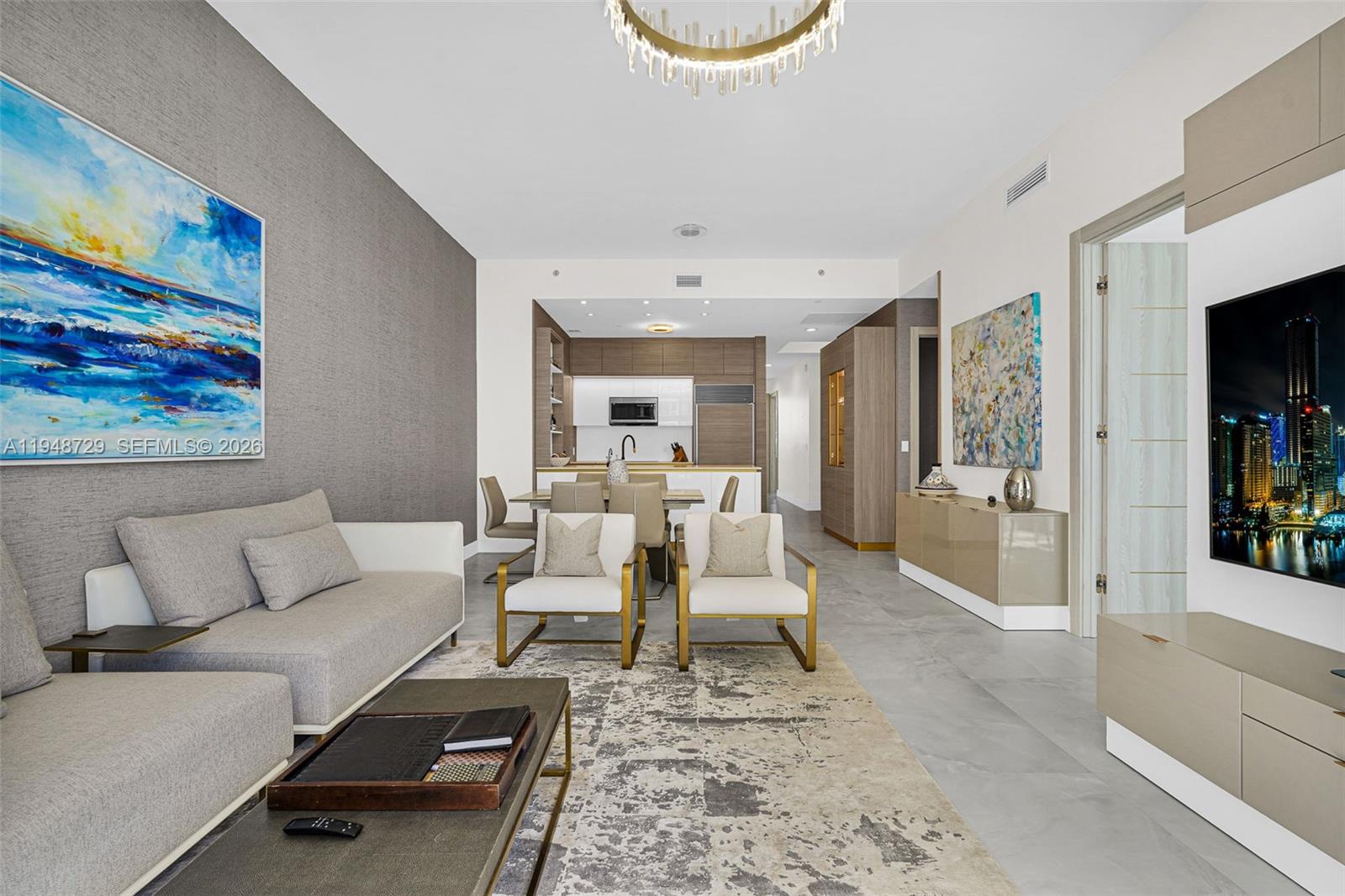 TRUMP TOWER ONE - Residential