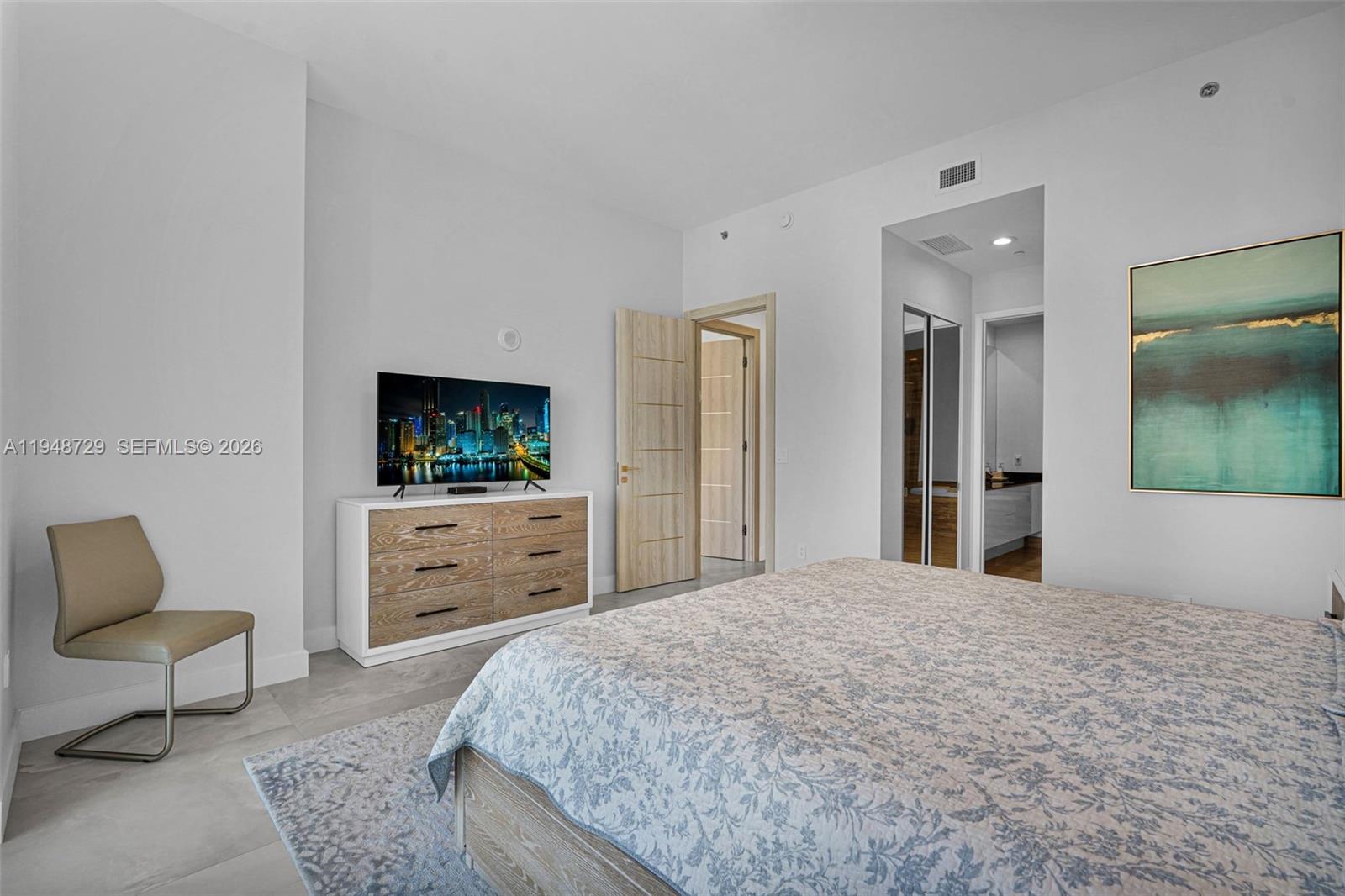 TRUMP TOWER ONE - Residential