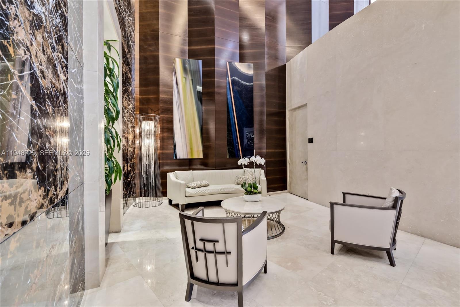 TRUMP TOWER ONE - Residential