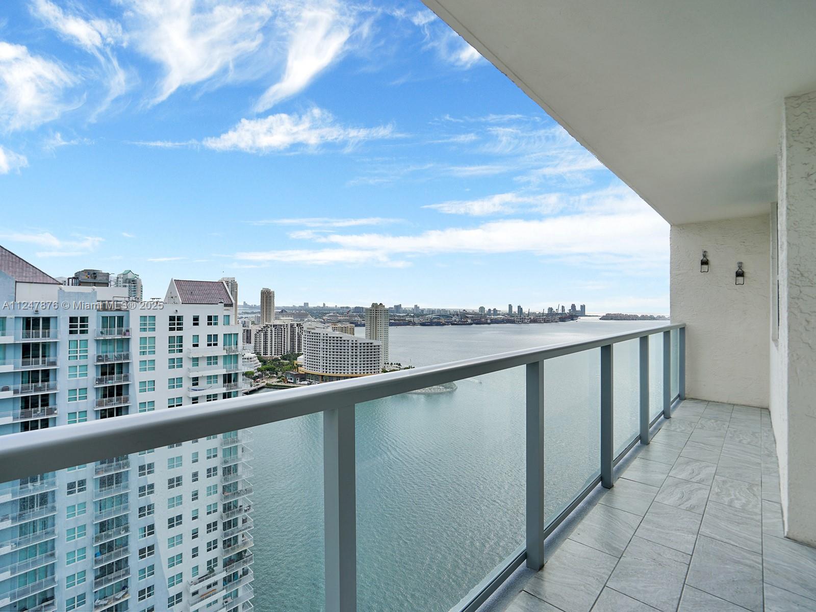 THE MARK ON BRICKELL COND - Residential