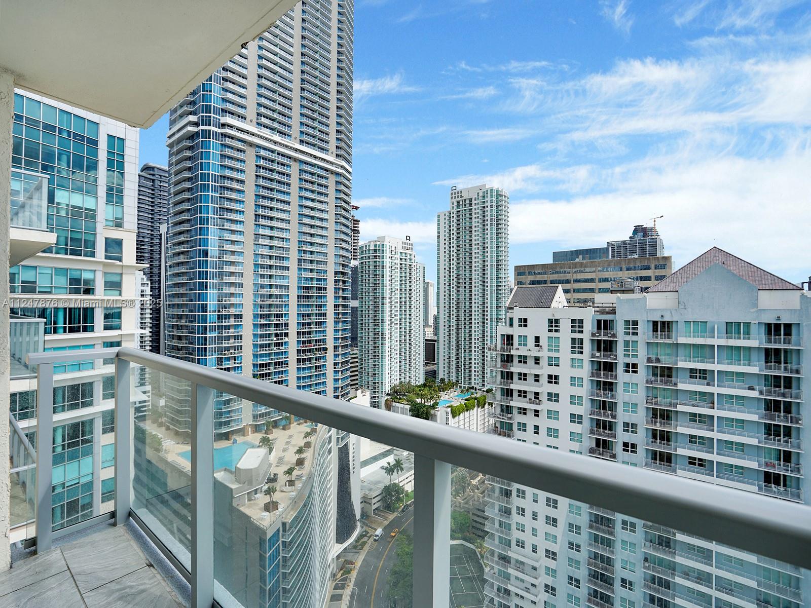 THE MARK ON BRICKELL COND - Residential