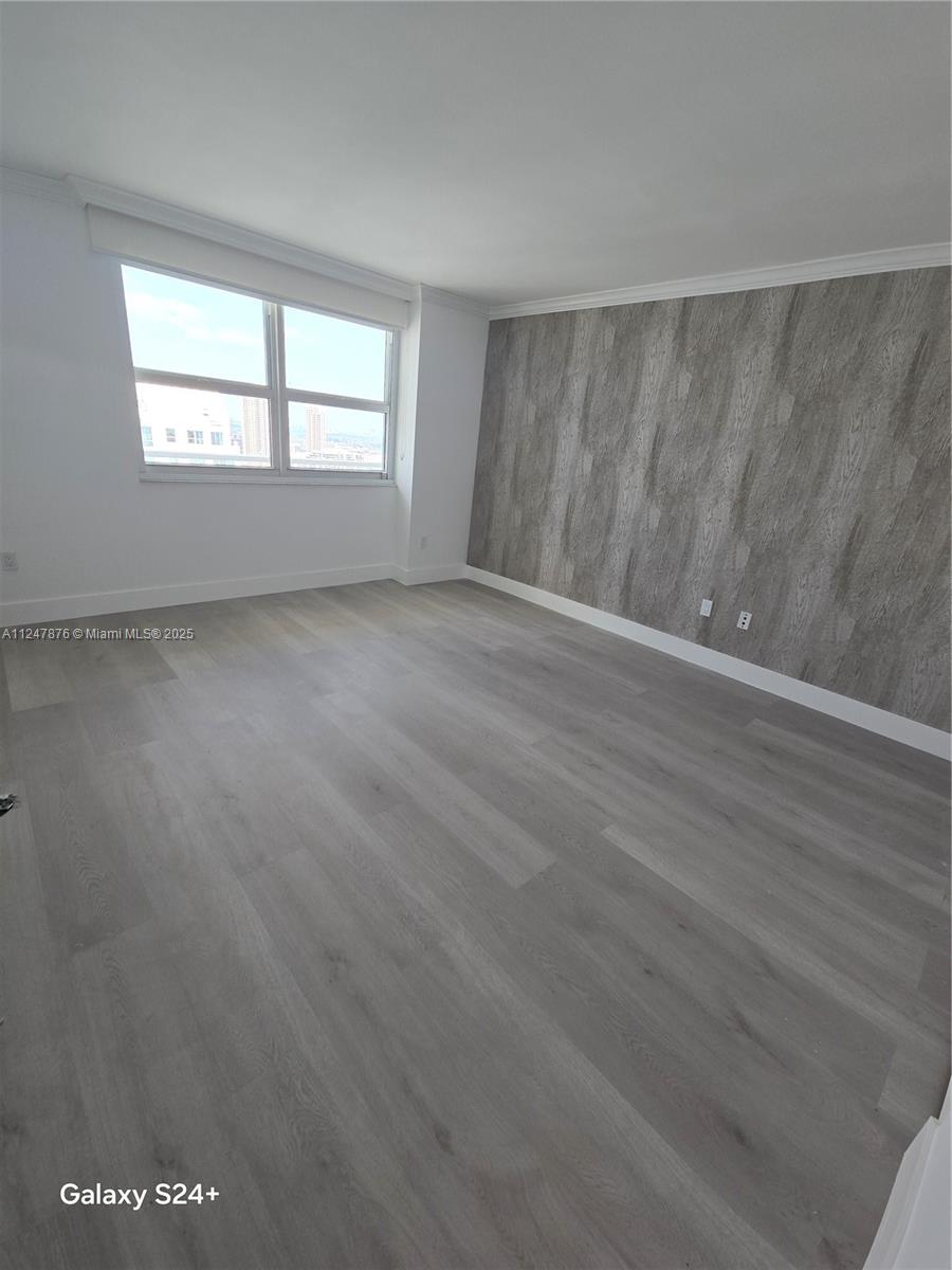 THE MARK ON BRICKELL COND - Residential