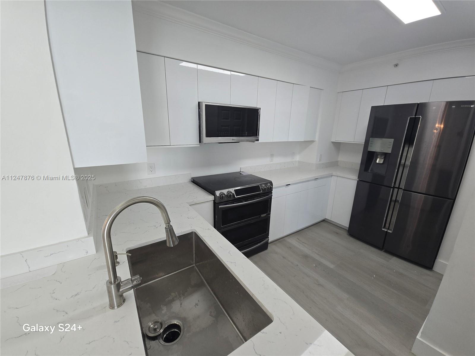 1155 Brickell Bay Dr 3404