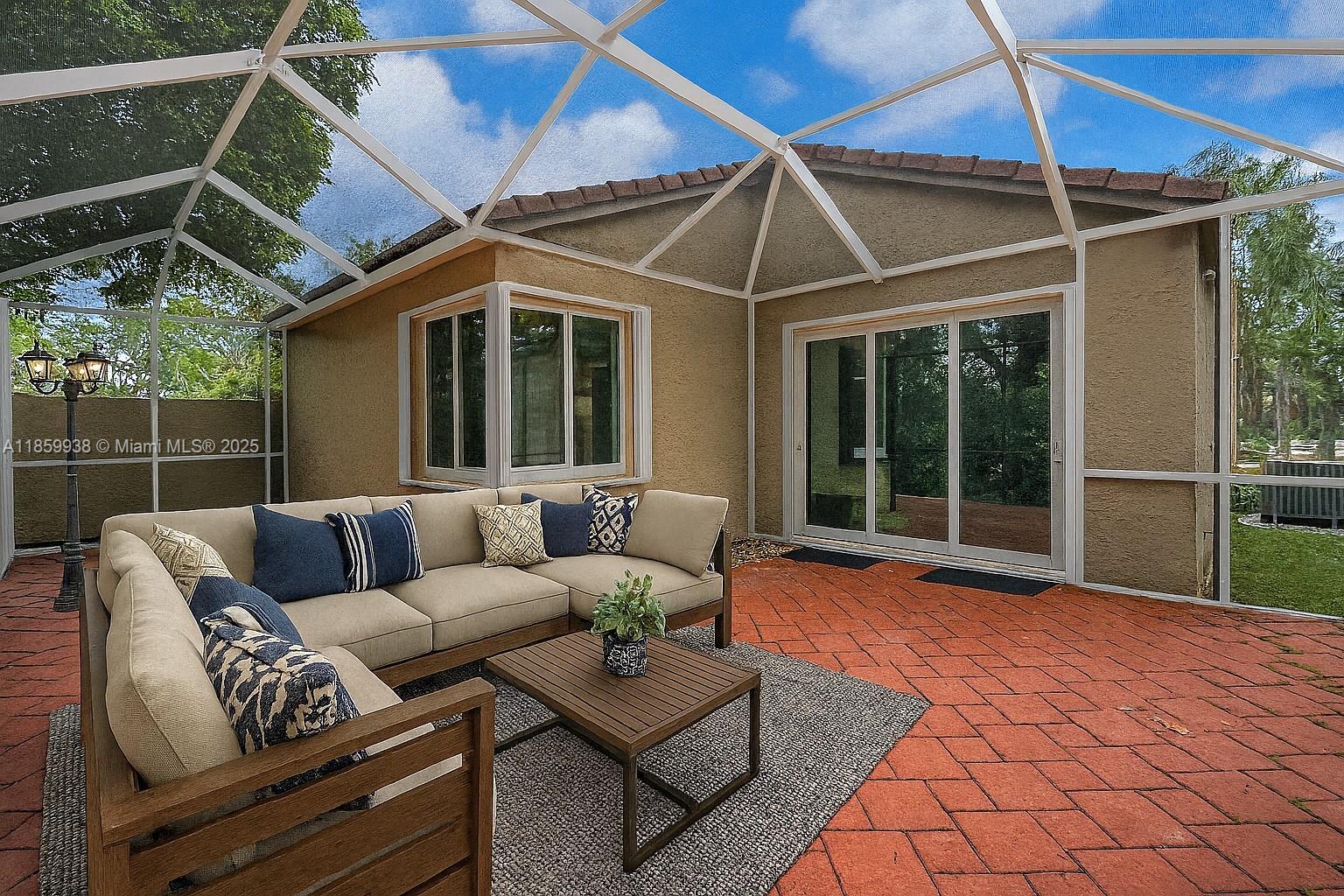 TOWNGATE - Residential