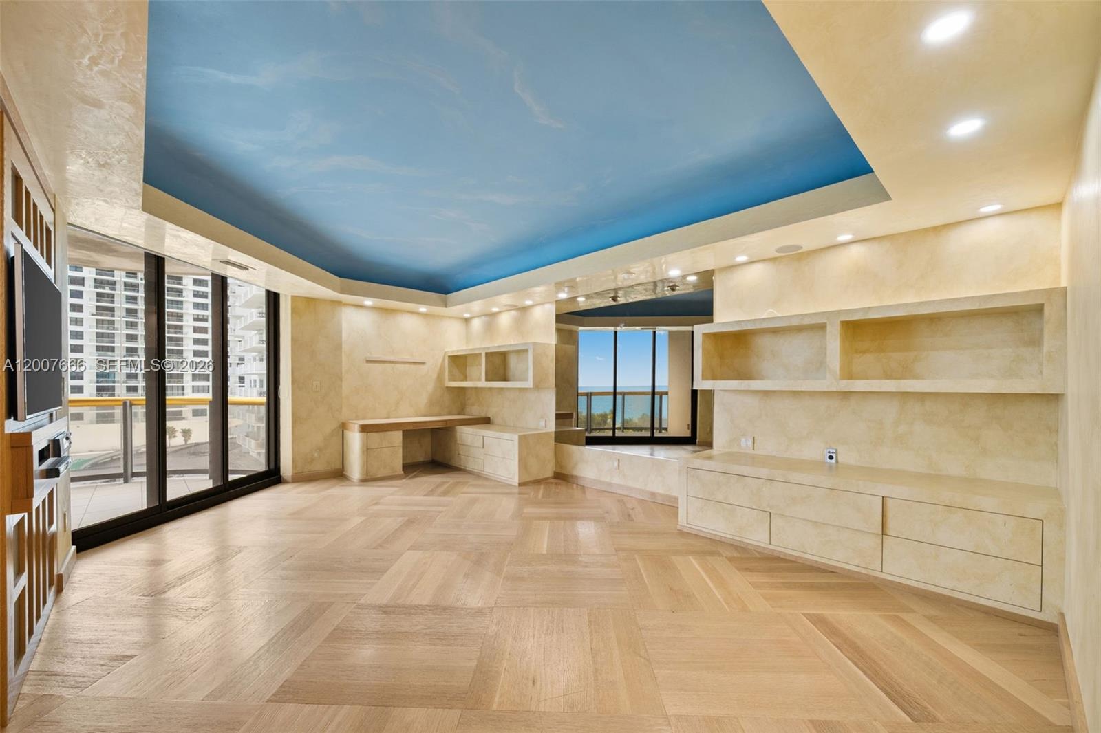 BAL HARBOUR TOWER CONDO - Residential