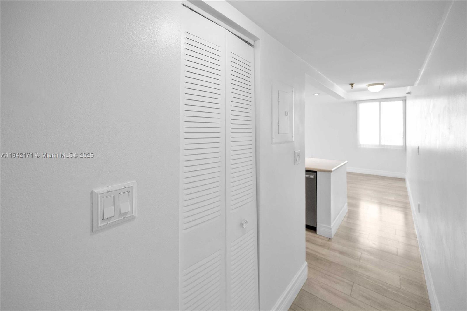 MADISON DOWNTOWN CONDO - Residential