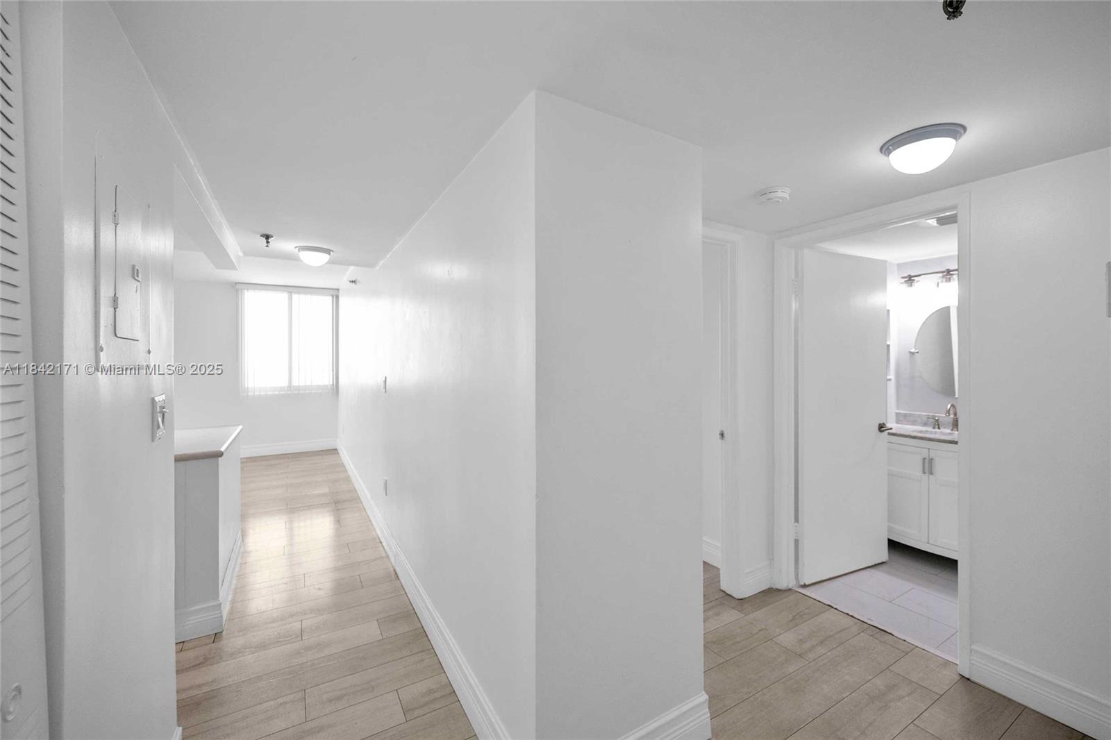 MADISON DOWNTOWN CONDO - Residential