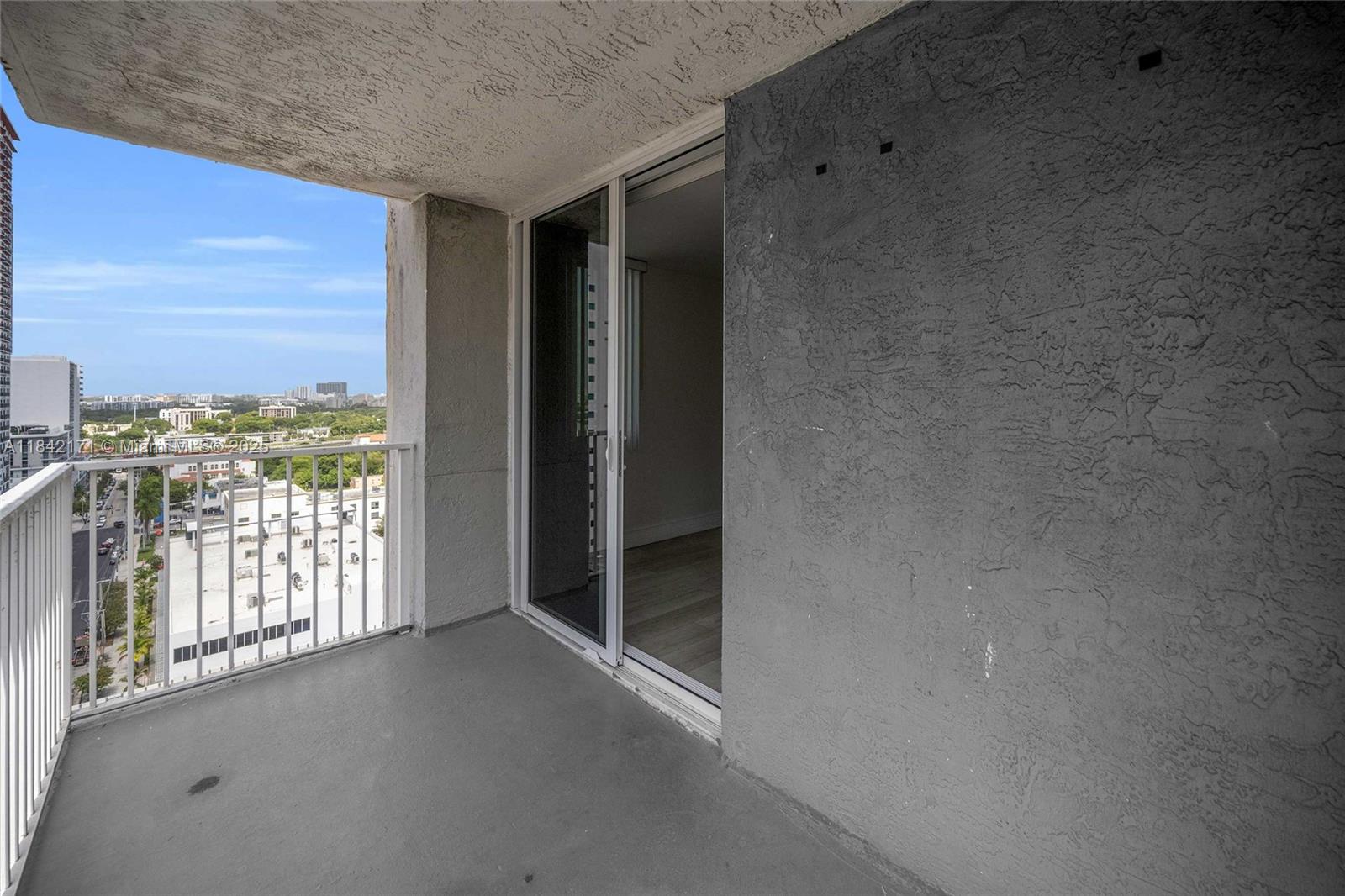 MADISON DOWNTOWN CONDO - Residential